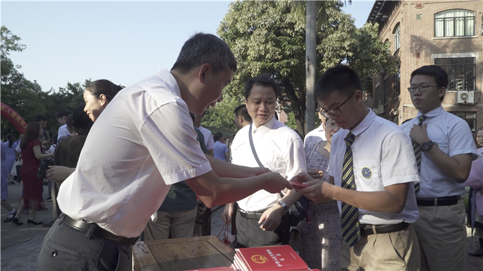 微信图片_20191019162227 (1).png
