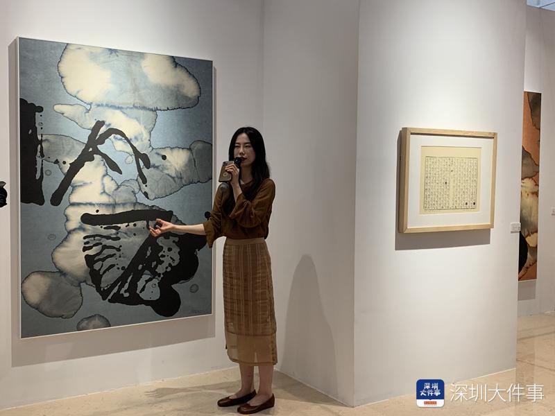 "全球奢侈地产"联合主办,张涛策展,夏可君担任学术主持,集结朱一虹